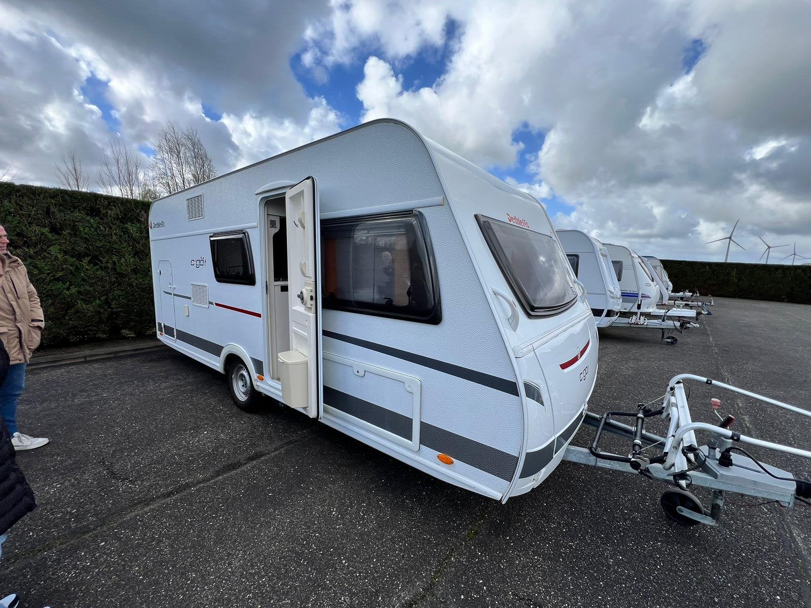 Dethleffs c’go 495 QSK 2016 | 6 slaapplaatsen | Mover, Particulier, Tot en met 6, Dwarsbed, 1000 - 1250 kg