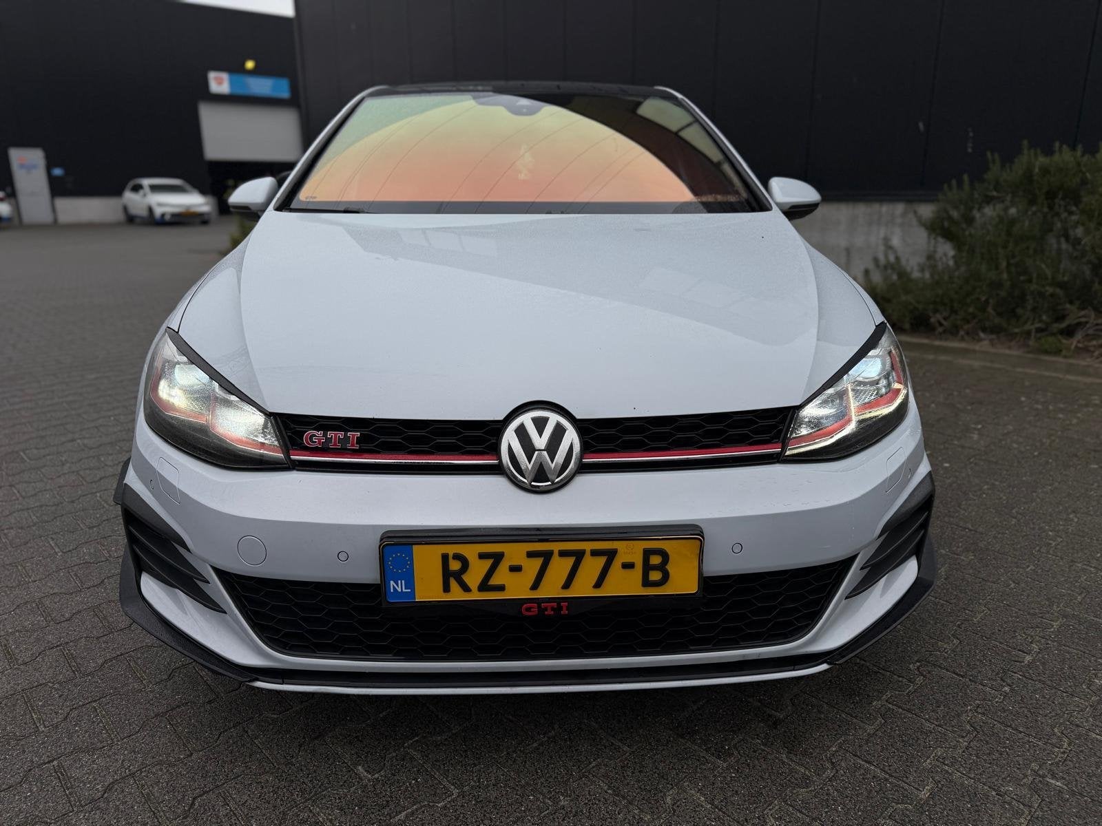Volkswagen Golf 2.0 TSI GTI Performance, Gebruikt, Euro 6, 4 cilinders, 1984 cc