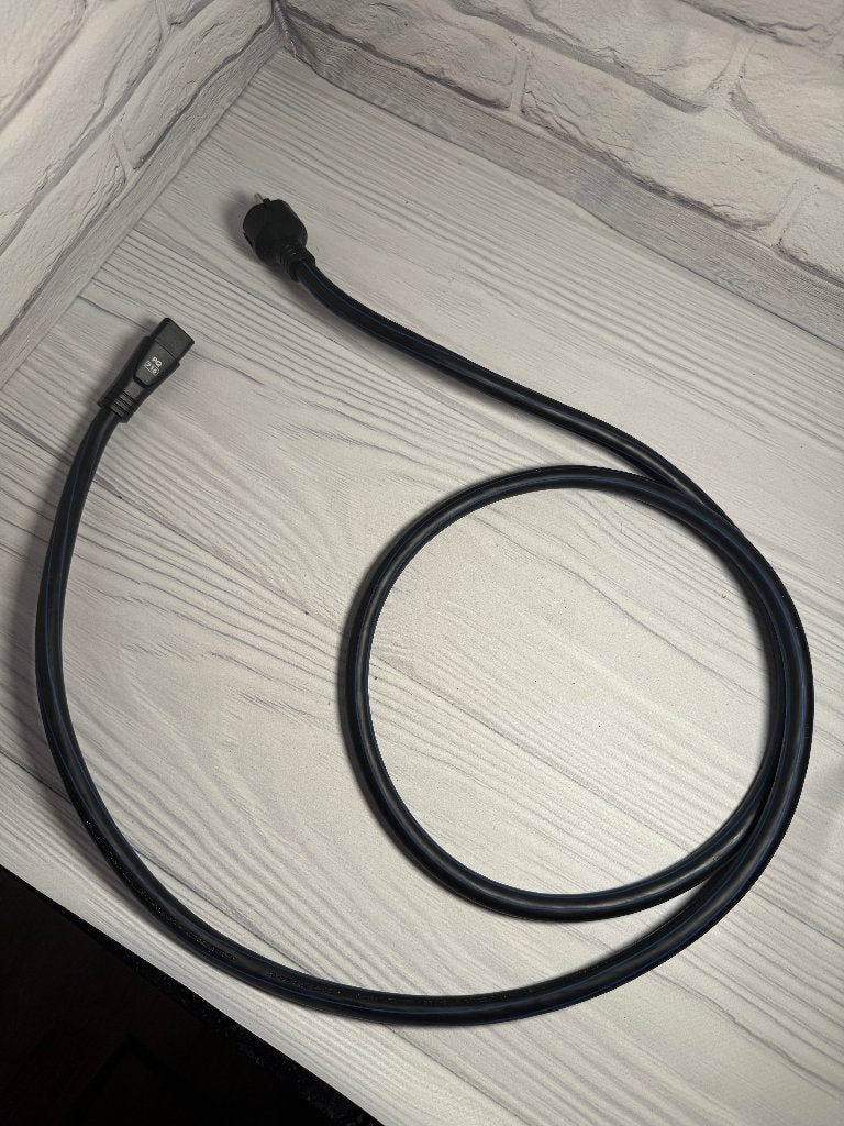 AudioQuest PQ-716 stroomkabel / netkabel, Audio, Tv en Foto, Audiokabels en Televisiekabels, Verzenden, Zo goed als nieuw, Minder dan 2 meter