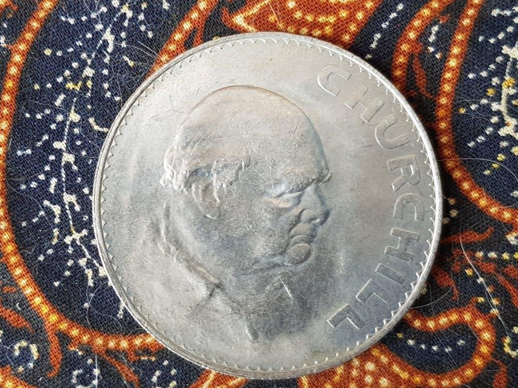 Mooie vintage Churchill penning uit Engeland 3,8 cm., Ophalen of Verzenden