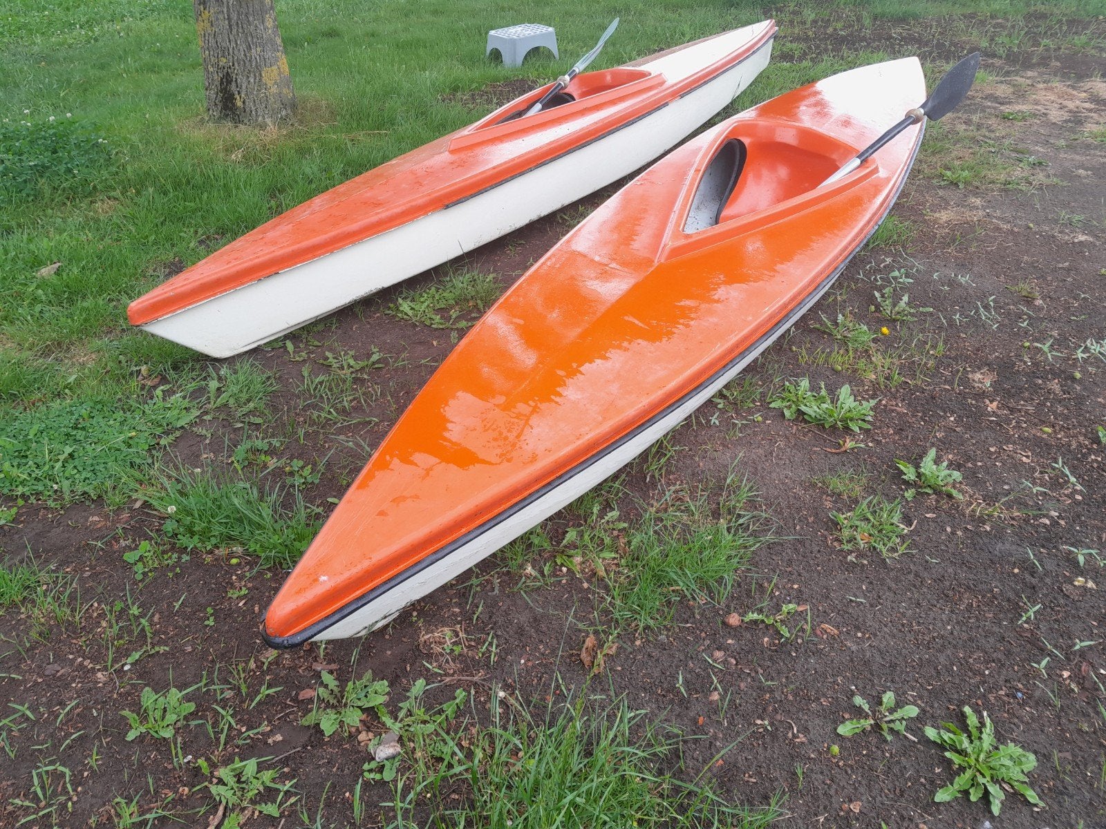 2 kano's.    4 meter 30, Ophalen, Eén persoon