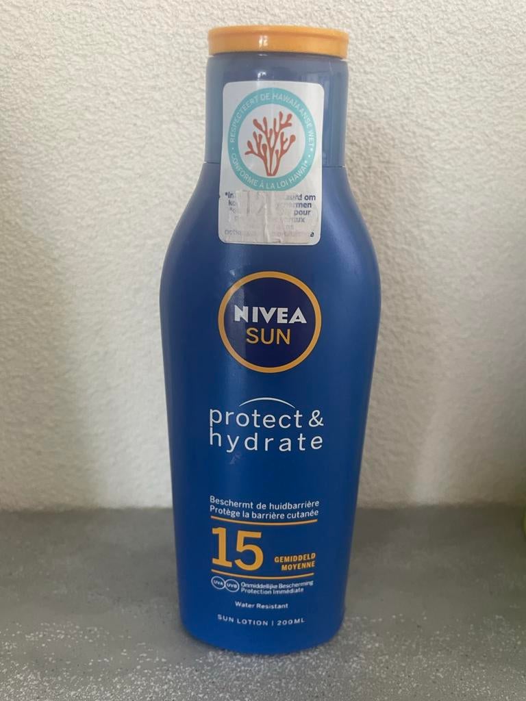 Nivea Sun Protect & Hydrate Zonnebrand SPF 15 - 200ml, Ophalen of Verzenden, Nieuw, Zonnebrand of After Sun