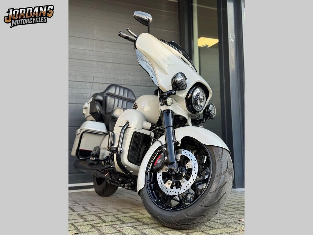 HARLEY-DAVIDSON ULTRA LIMITED CVO FLHTKS 131CI (bj 2020), Motoren, Motoren | Harley-Davidson, 2 cilinders, HARLEY-DAVIDSON, Chopper