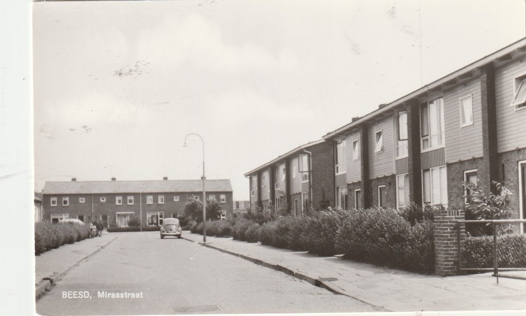 Beesd (Gld.) - Mirasstraat, ca. 1965., Ophalen of Verzenden, 1960 tot 1980, Ongelopen, Gelderland