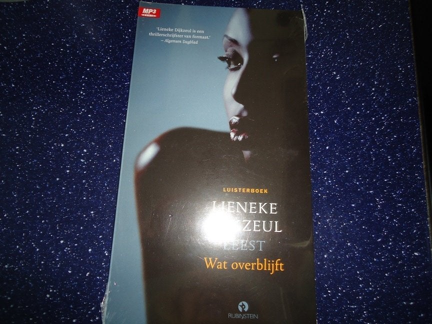 luisterboek ,, wat overblijft,, door lineke dijkzeul, Ophalen of Verzenden, Lineke dijkzeul, Digitaal bestand, Volwassene