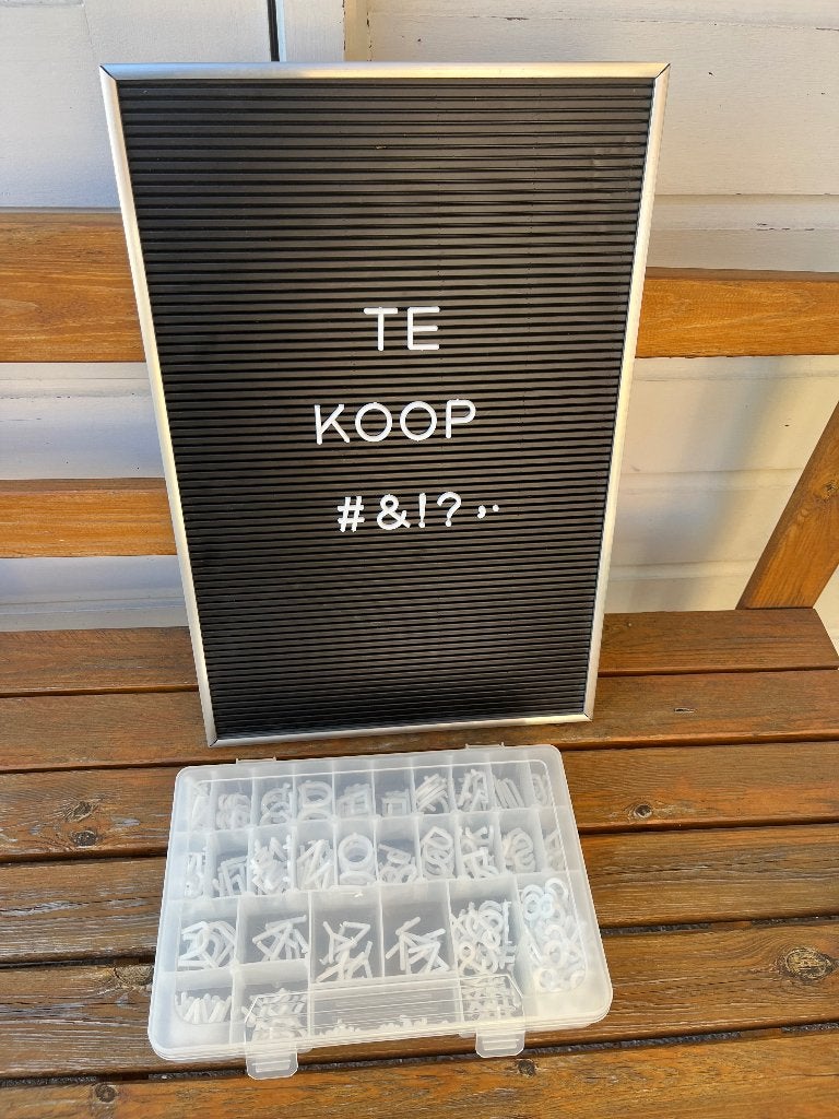 Letterbord met cijfers letters tekens | 30 x 45 memobord, Ophalen of Verzenden