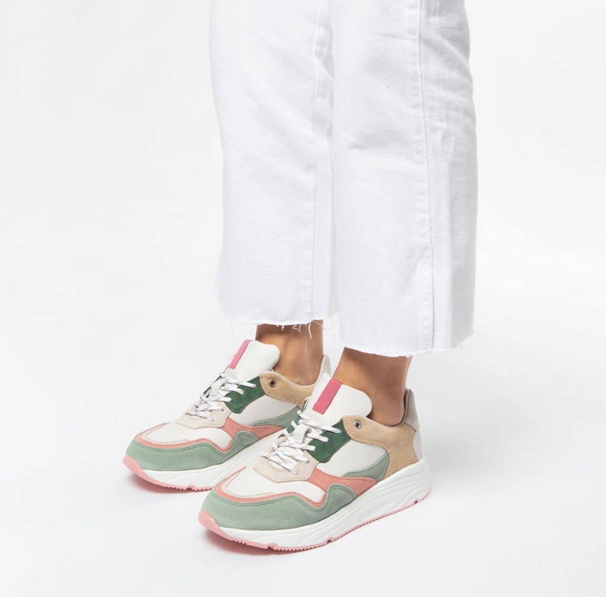 Manfield sneaker groen roze wit maat 42 zgan, Kleding | Dames, Ophalen of Verzenden, Zo goed als nieuw, Wit, Sneakers of Gympen