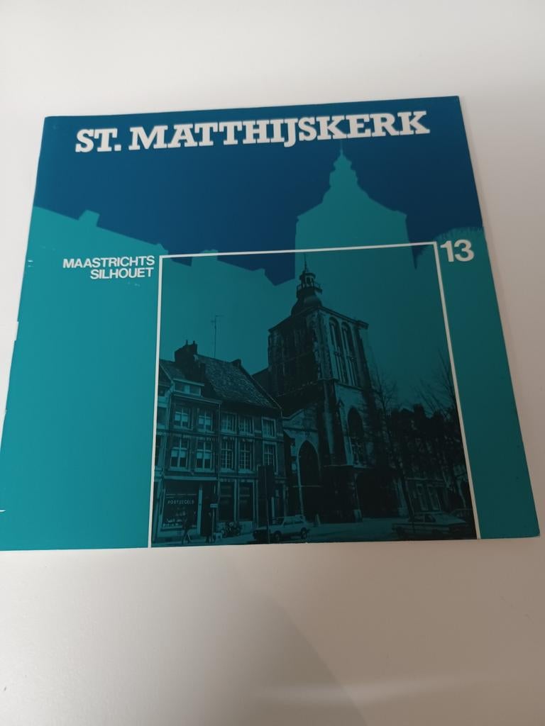 St. Matthijskerk - Maastrichts Silhouet 13, Boeken, Ophalen of Verzenden
