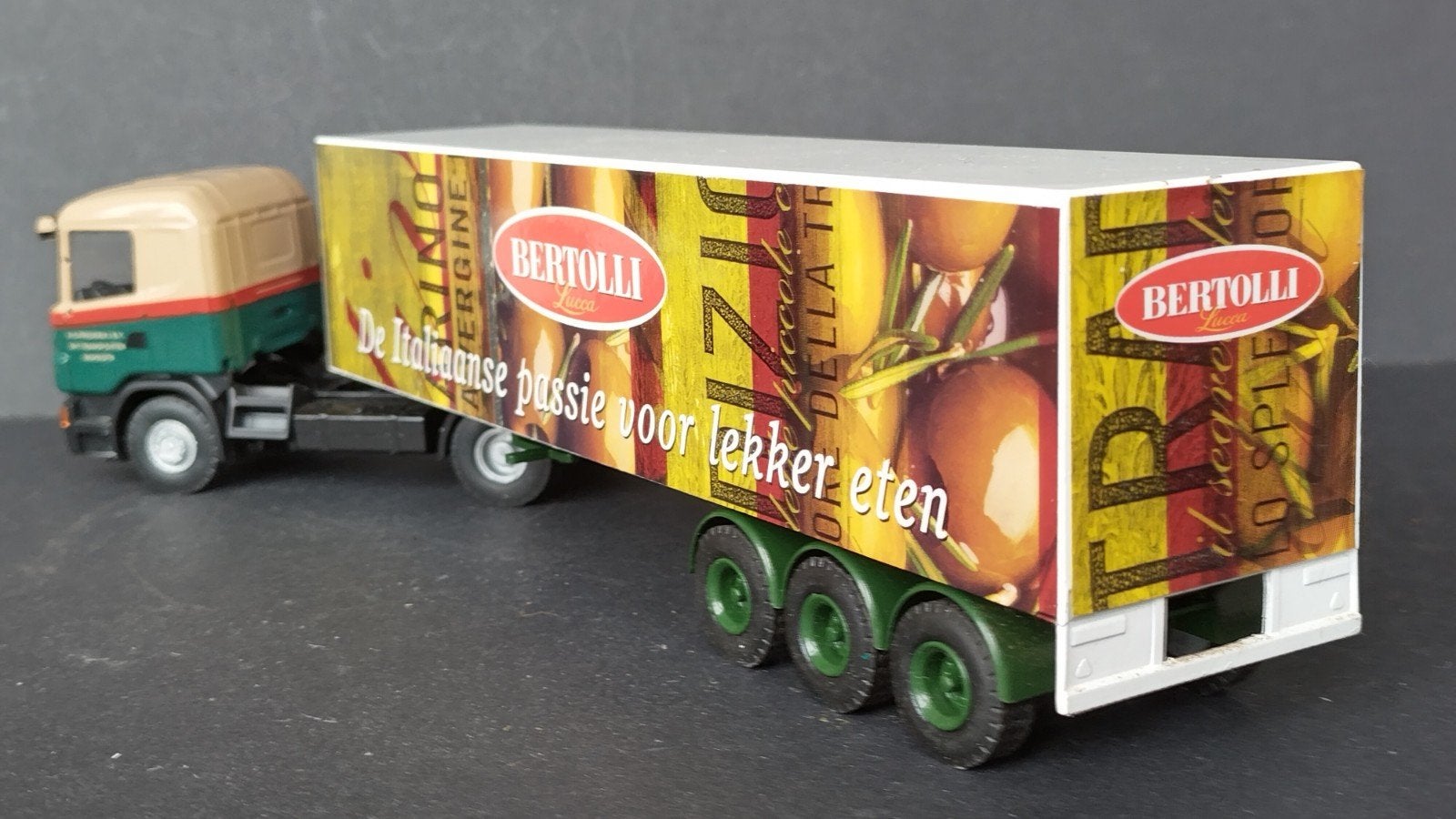 Scania 114 L H.S Frederiks Nijmegen Bertolli 1:50 Lion Pol, Verzenden, ., Zo goed als nieuw, Lion