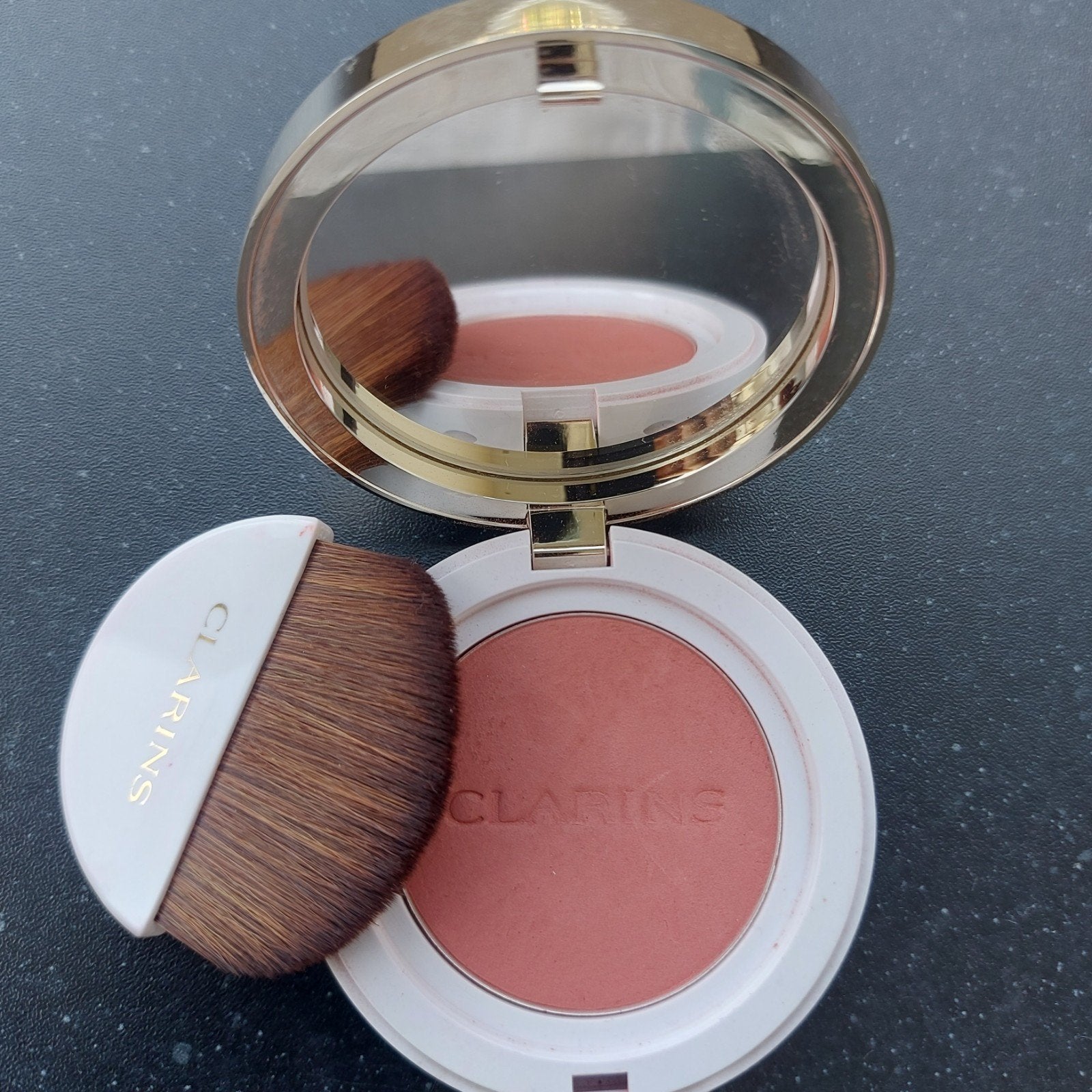 Clarins Joli Blush 02 Cheeky Pink - Zo goed als nieuw, Wangen, Ophalen of Verzenden, Zo goed als nieuw, Make-up