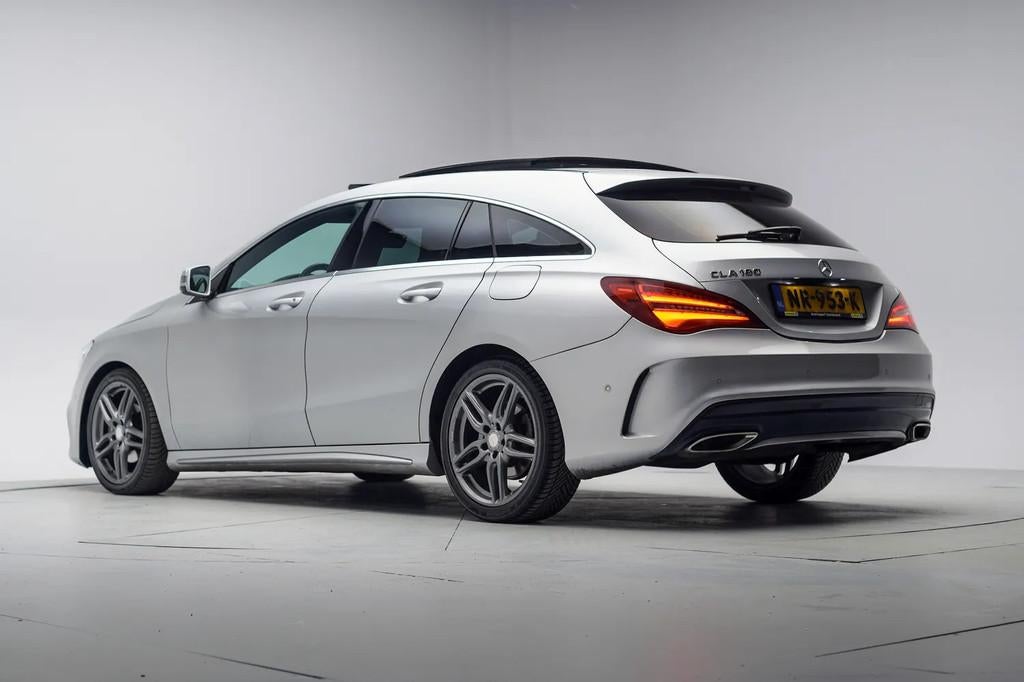 Mercedes-Benz CLA-Klasse Shooting Brake 180 AMG Line Aut. [, Auto's, CLA, Gebruikt, 4 cilinders, 122 pk