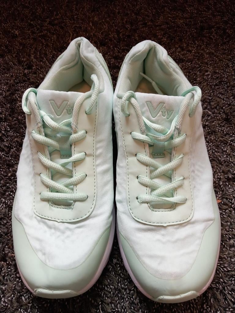 Mintgroene dames sneakers, Kleding | Dames, Schoenen, Vty, Ophalen of Verzenden, Sneakers of Gympen, Gedragen
