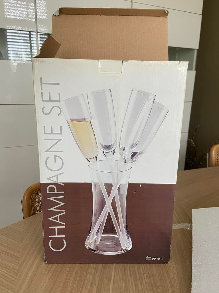 Champagneglazen in vaas. NIEUW!, Ophalen of Verzenden, Nieuw, Overige typen