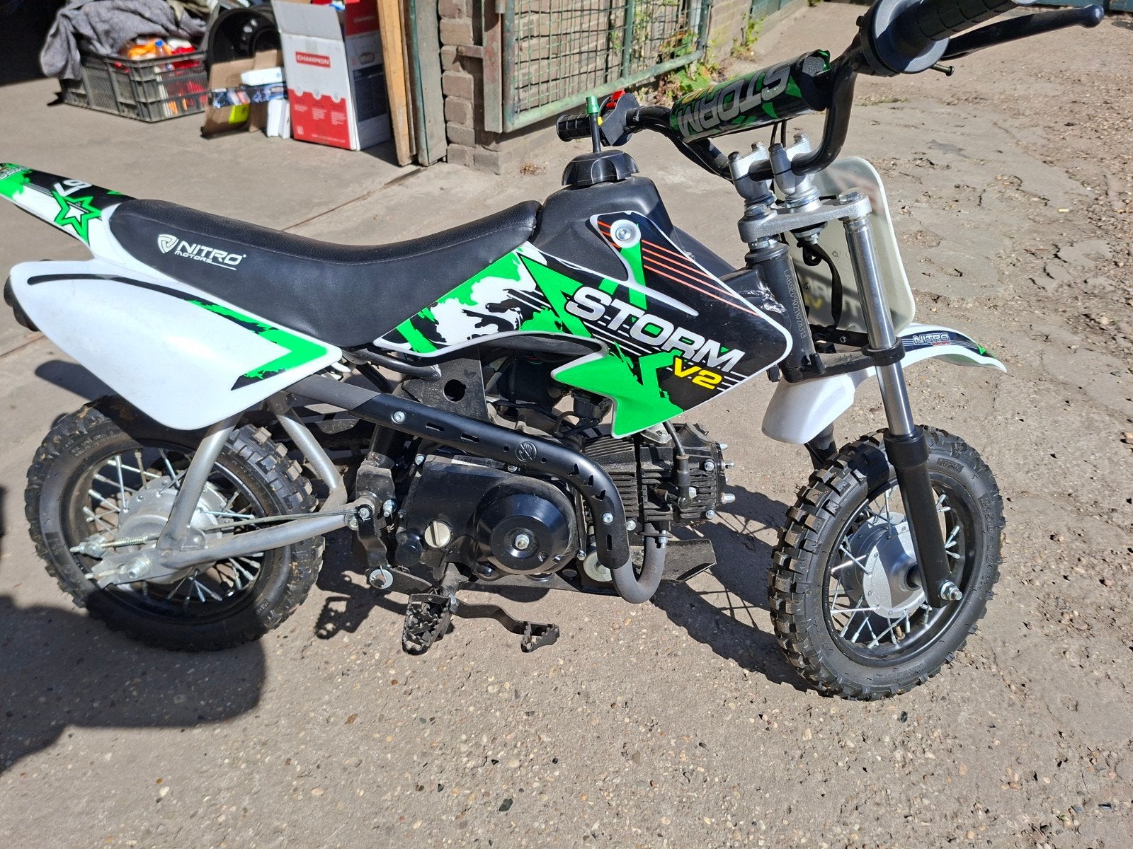 Nitro Storm V2 Pitbike - Zo goed als nieuw, Fietsen en Brommers, Ophalen, Nitro, Schijfrem, Pitbike
