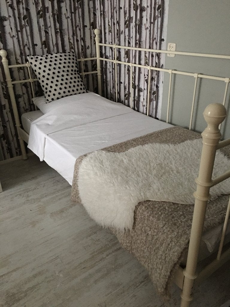 Meidenbed wit, met lattenbodem en matras, Ophalen, 90 cm, Eenpersoons, Wit