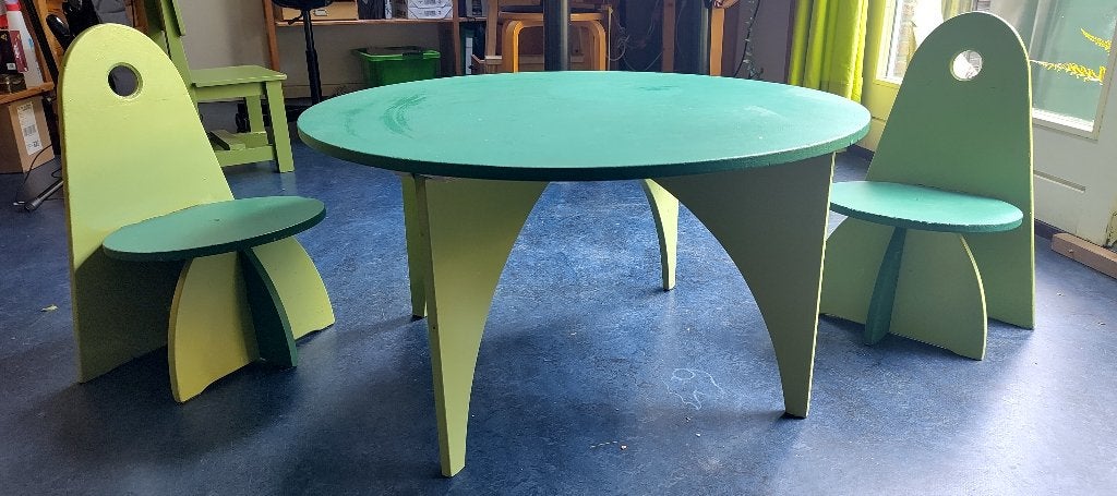 tafel en stoeltjes voor kleuterleeftijd, Ophalen, Gebruikt, Tafel(s) en Stoel(en)
