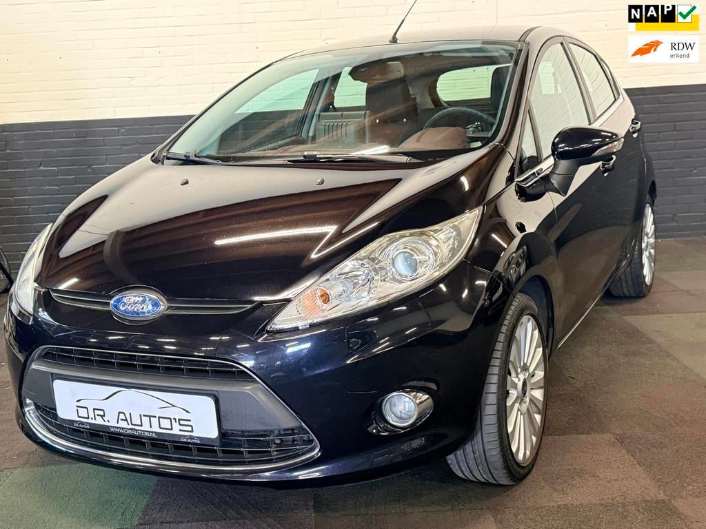 Ford Fiesta 1.6 Titanium met AppleCarPlay! Nwe riem!, Auto's, Ford, Voorwielaandrijving, 1596 cc, Stof, Zwart