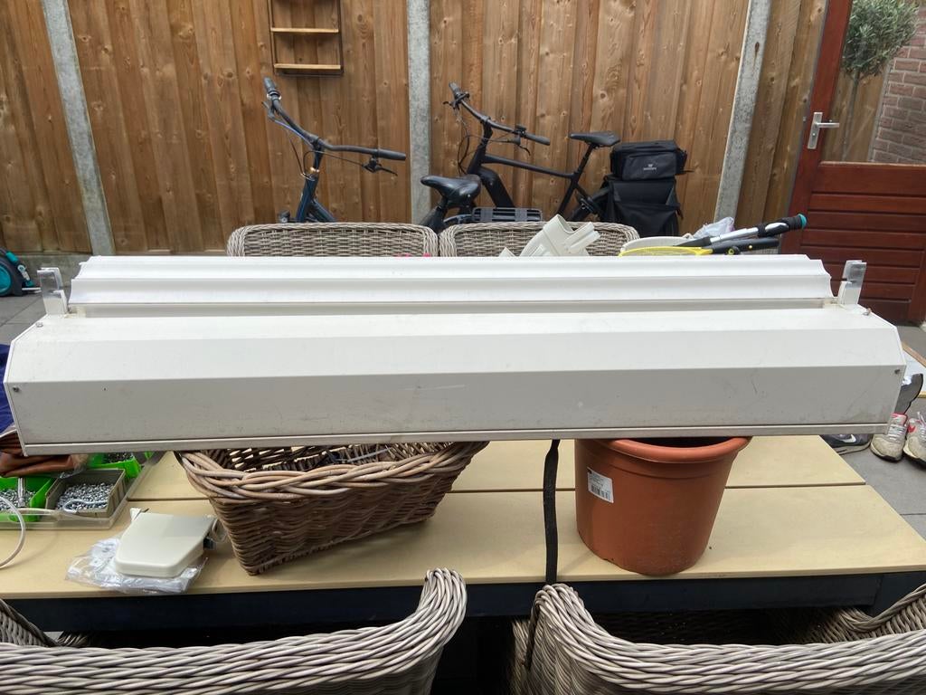 Rolluik, Doe-het-zelf en Verbouw, Rolluiken, Ophalen, Gebruikt, 100 tot 150 cm, Wit