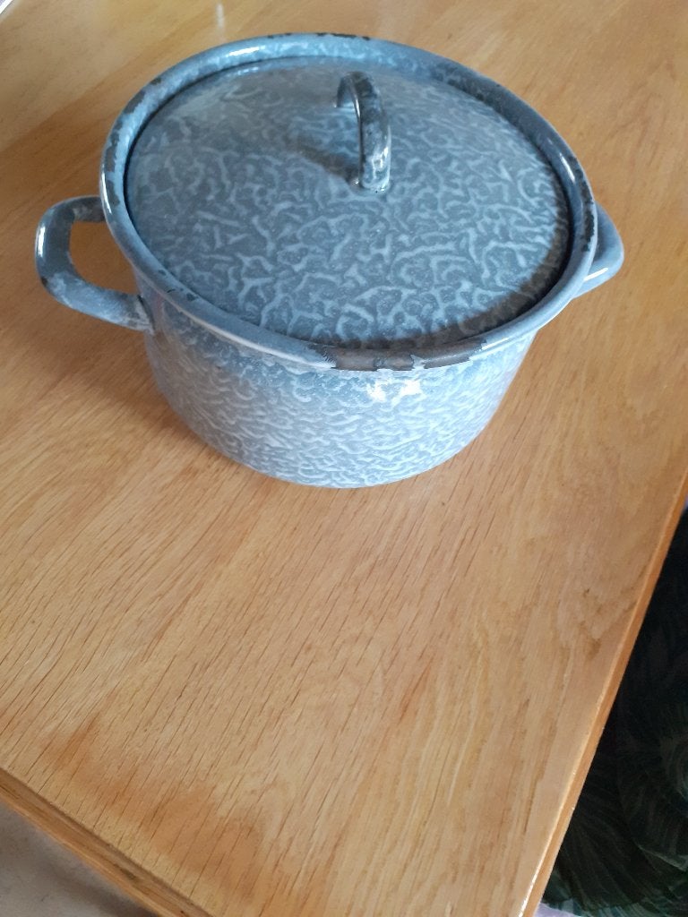 Emaile grijze wolkjes pan., Ophalen of Verzenden