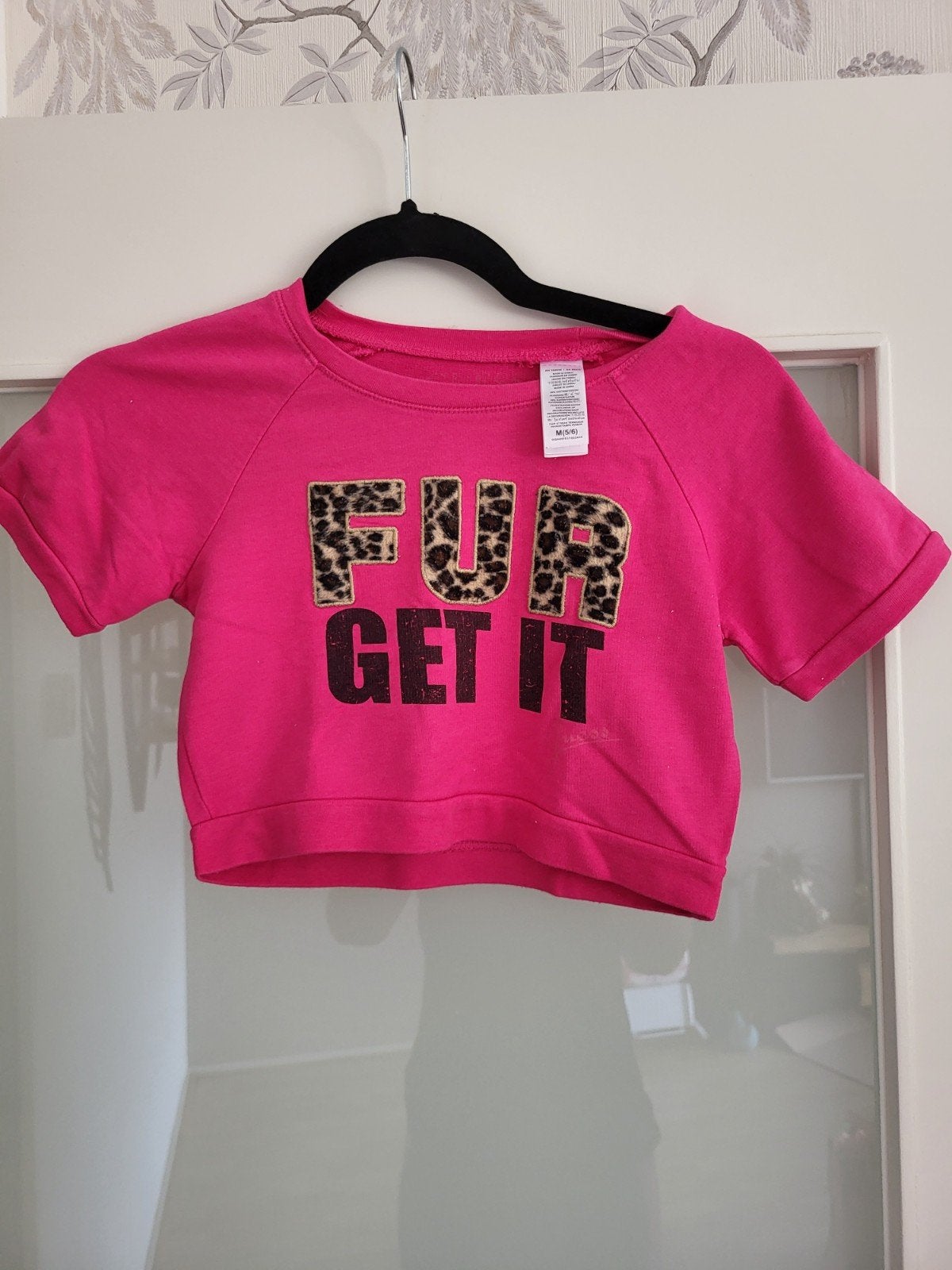 Guess roze kort panterprint shirt (5/6 jaar), Meisje, Ophalen of Verzenden, Shirt of Longsleeve, Guess