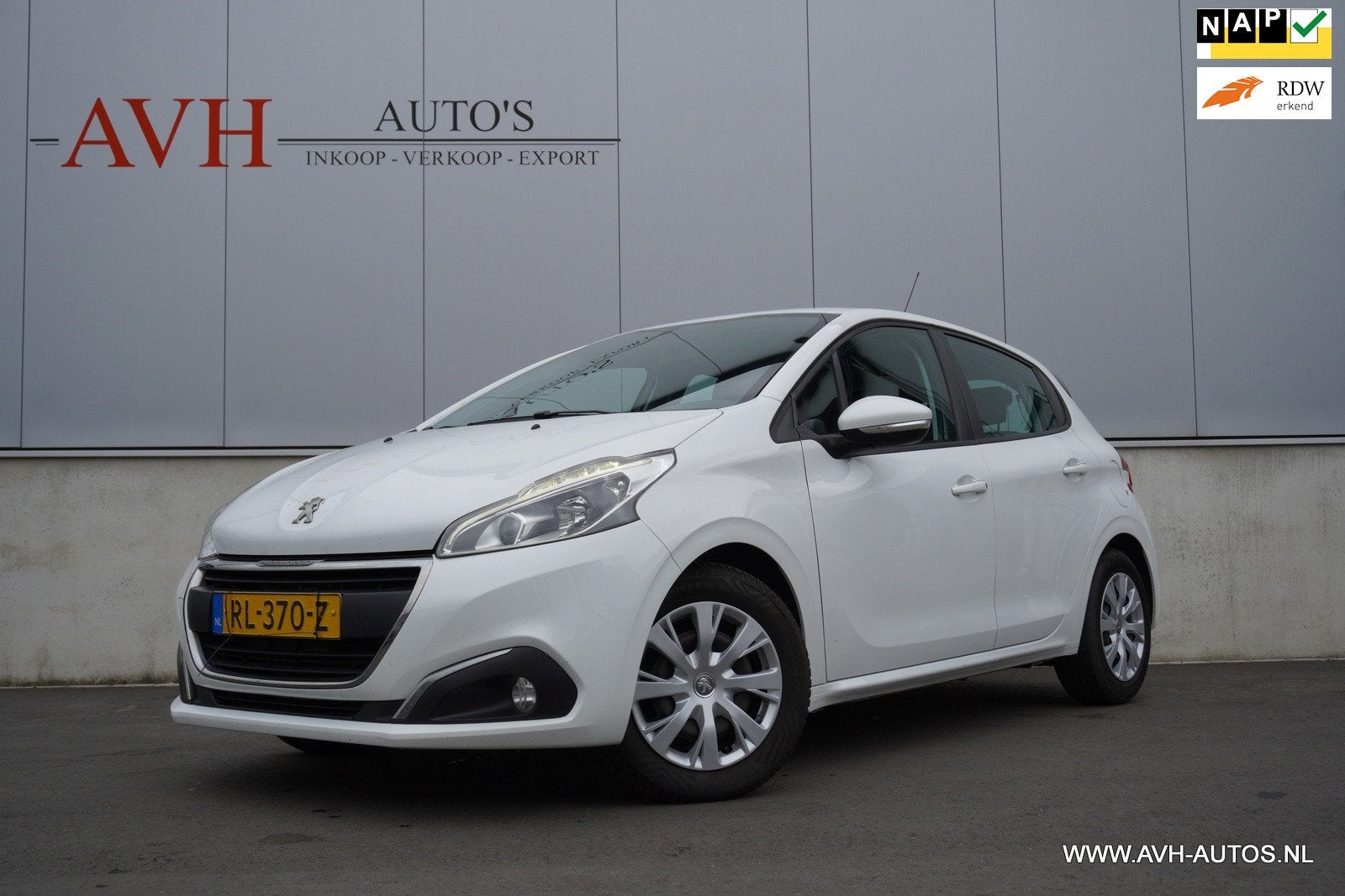 Peugeot 208 1.6 BlueHDi Blue Lease, Auto's, Voorwielaandrijving, Stof, Gebruikt, Euro 6