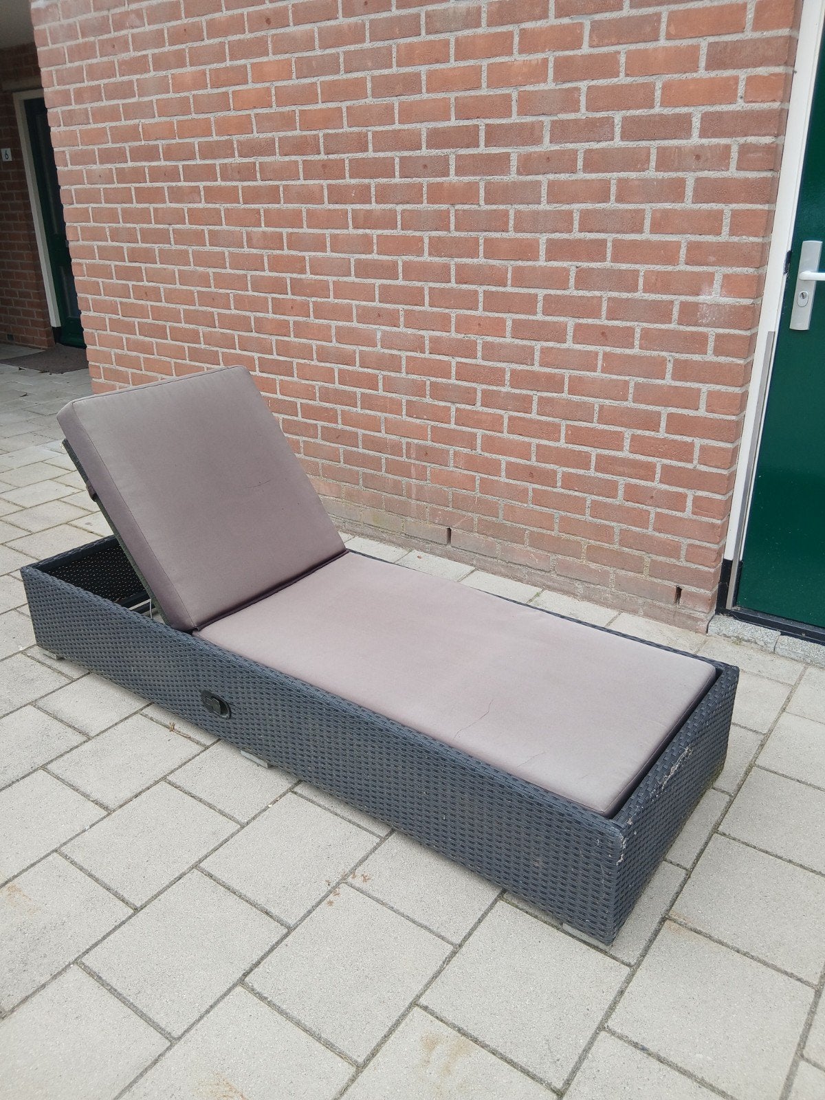 Wicker ligbed zwart/antraciet met verstelbare rugleuning, Ophalen, Zo goed als nieuw, Wicker, Verstelbaar