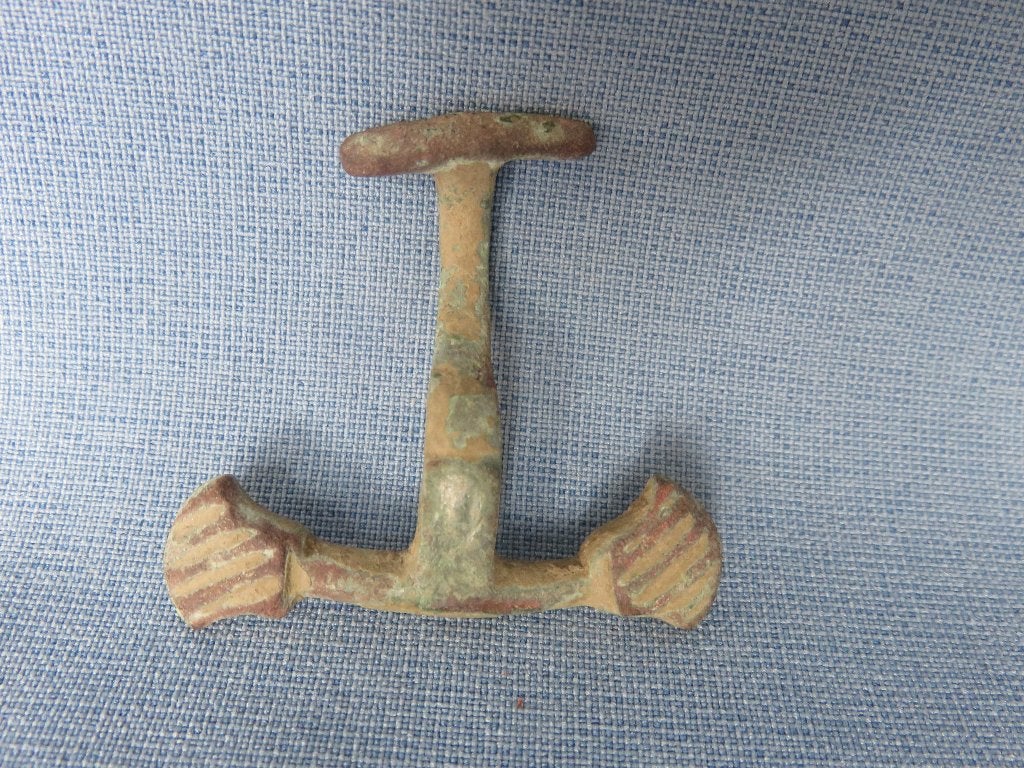 Keltische gordelhaak – ca. 2200 jaar oud - bodemvondst, Ophalen of Verzenden, Brons