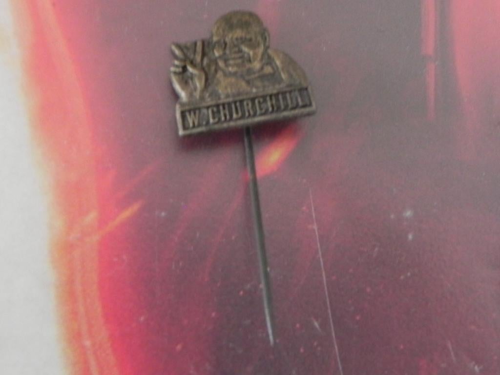 Speldje van W. Churchill, Ophalen of Verzenden, Gebruikt, Figuurtje, Speldje of Pin