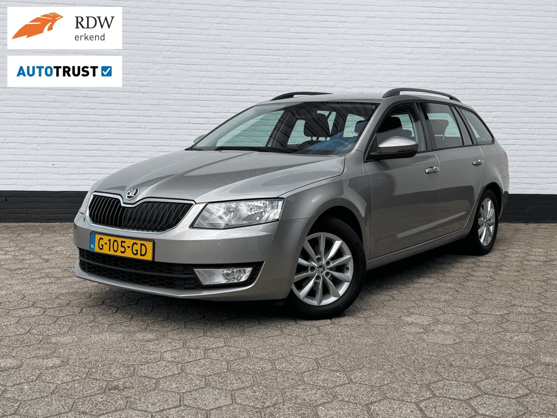 Skoda Octavia Combi 1.6 TDI Greentech STYLE DSG l CLIMA l TR, Auto's, Gebruikt, 4 cilinders, 26 km/l, 125 €/maand