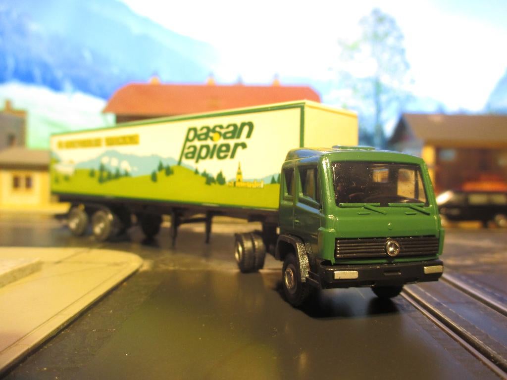 Mercedes Benz 1320 Ecoliner - Revell - Praliné Pasan Papier, Ophalen of Verzenden, Zo goed als nieuw, Bus of Vrachtwagen, Overige merken