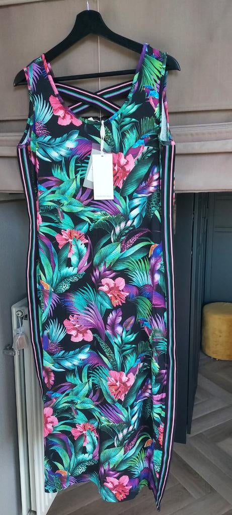 Nieuwe jurk van Tramontana met tropical print. Maat M, Kleding | Dames, Jurken, Maat 38/40 (M), Tramontana, Nieuw, Ophalen of Verzenden