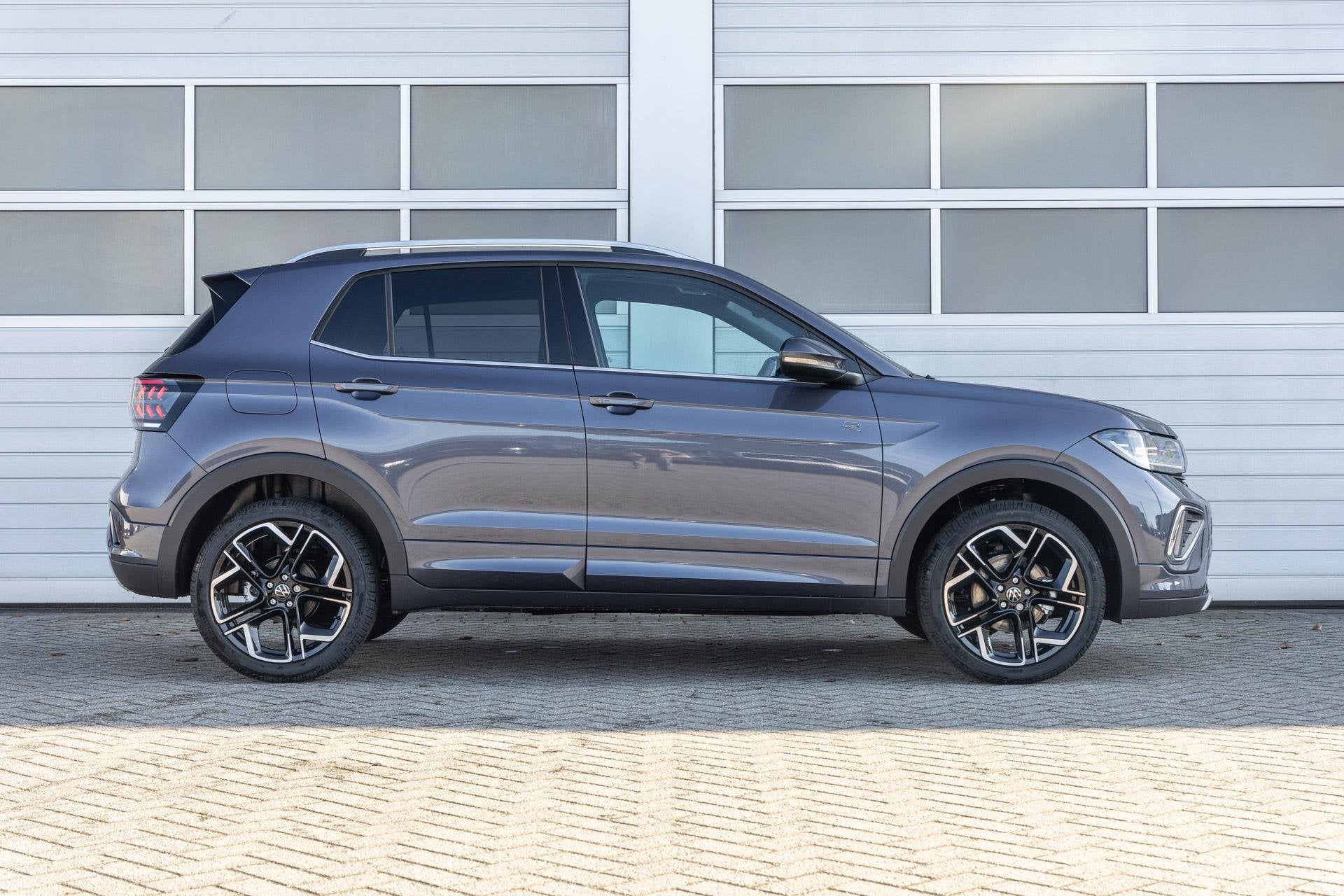 Volkswagen T-Cross 1.0 TSI 115pk DSG R-Line Edition | Trekha, Auto's, Volkswagen, 12 maanden, 116 pk, Automatische klimaatregeling