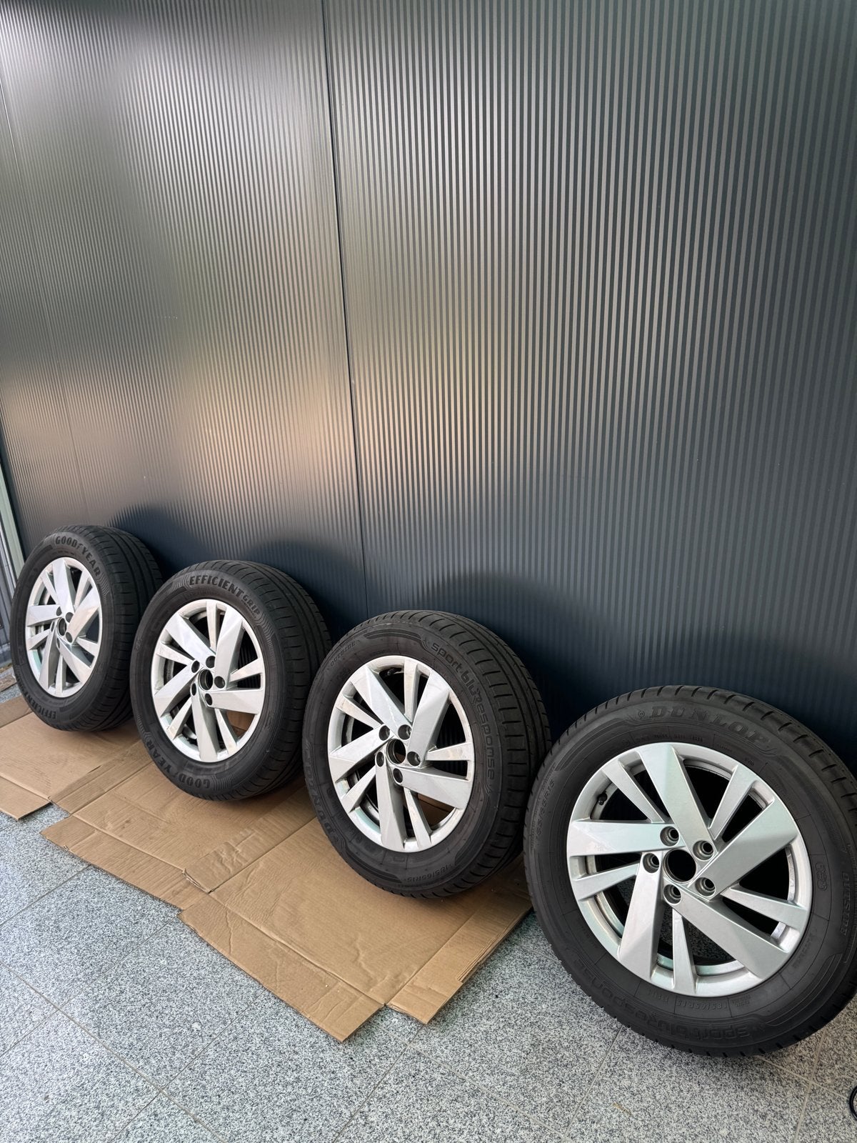 Originele VW POLO RONDA Velgen - 185/65R15 Z.G.A.N, Ophalen, Gebruikt, 15 inch, Banden en Velgen