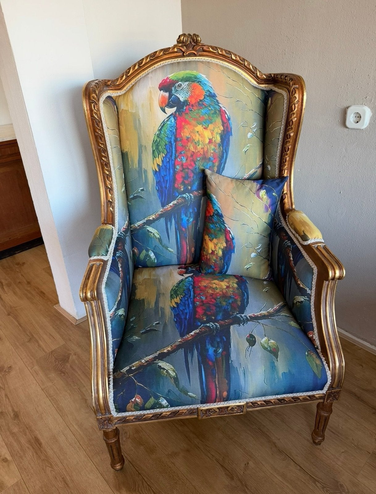 Unieke Fauteuil met Papegaai Print - Zo goed als nieuw, Ophalen, Pape, Gaai, 75 tot 100 cm