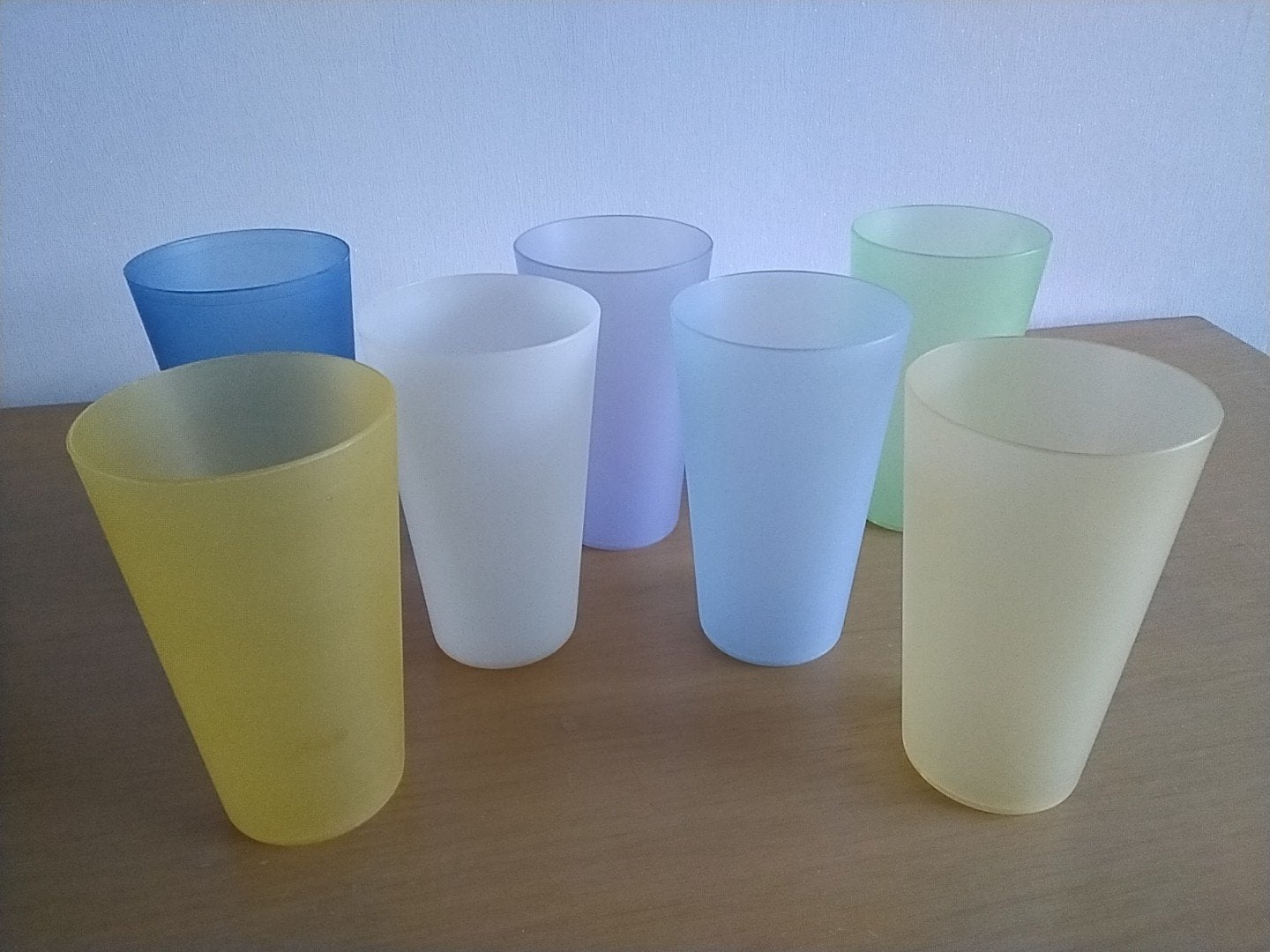Set van 7 gekleurde kunststof bekers, Kunststof, Ophalen of Verzenden, Meerkleurig, Overige merken