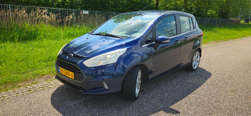 Ford B-Max 1.6 Ti-vct 77KW/105PK Pshift 2013 Blauw, 1596 cc, Zwart, 4 cilinders, Leder en Stof