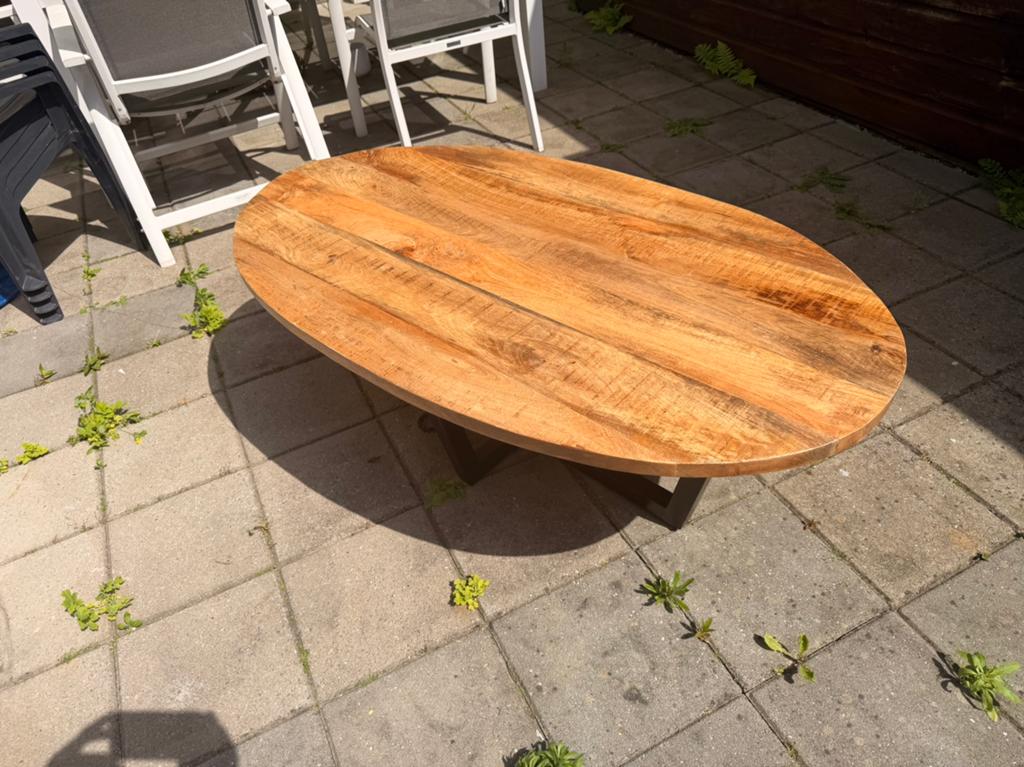 Mooie ovale mangohout salontafel, 100 tot 150 cm, Zo goed als nieuw, Minder dan 50 cm, Ovaal
