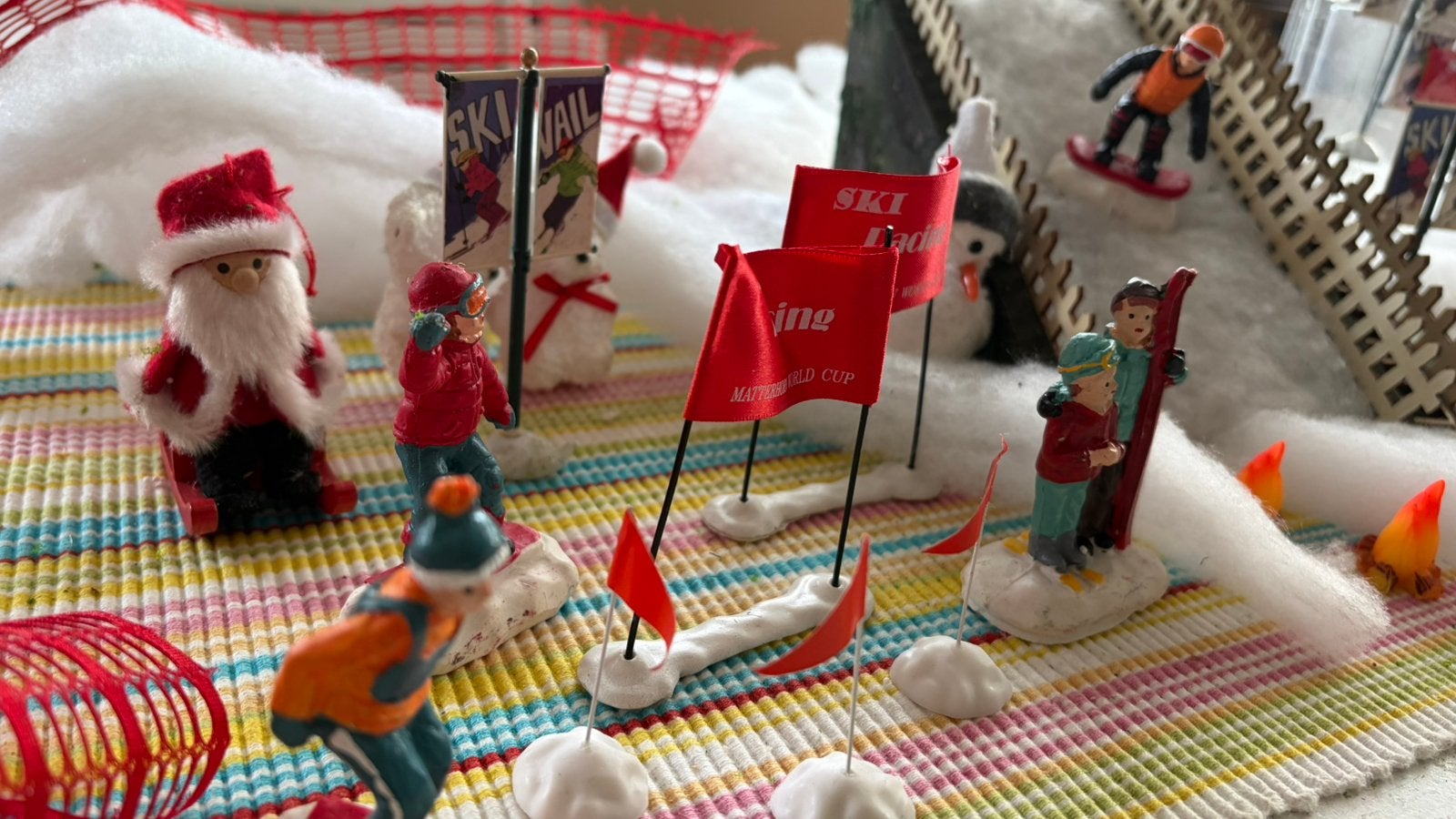*Kerst wintersport skischans miniaturen Lemax, Ophalen of Verzenden, Gebruikt