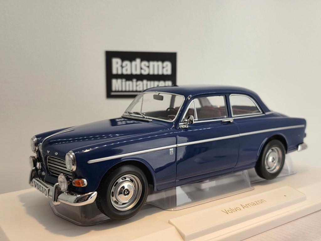 Volvo Amazon 1966 - Nachtblauw - 1:18 Norev, Auto, Norev, Ophalen of Verzenden, Norev
