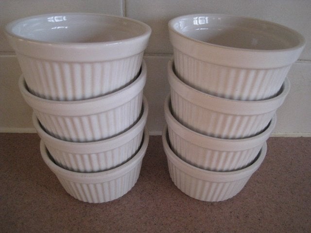 8 vuurvaste witte ovenschaaltjes, diameter 9,5cm, Ophalen, Gebruikt, Bord(en), Overige stijlen