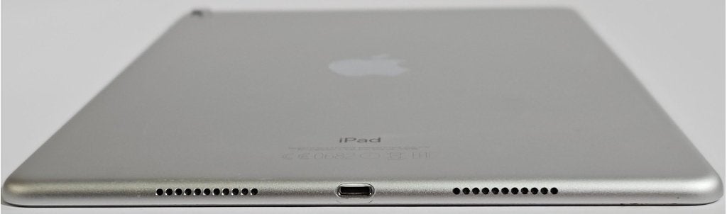 Apple iPad 10.5"- 64GB – Wifi - Zilver | 2dehands, 10 inch, Gebruikt, Apple iPad, Apple Distribution International