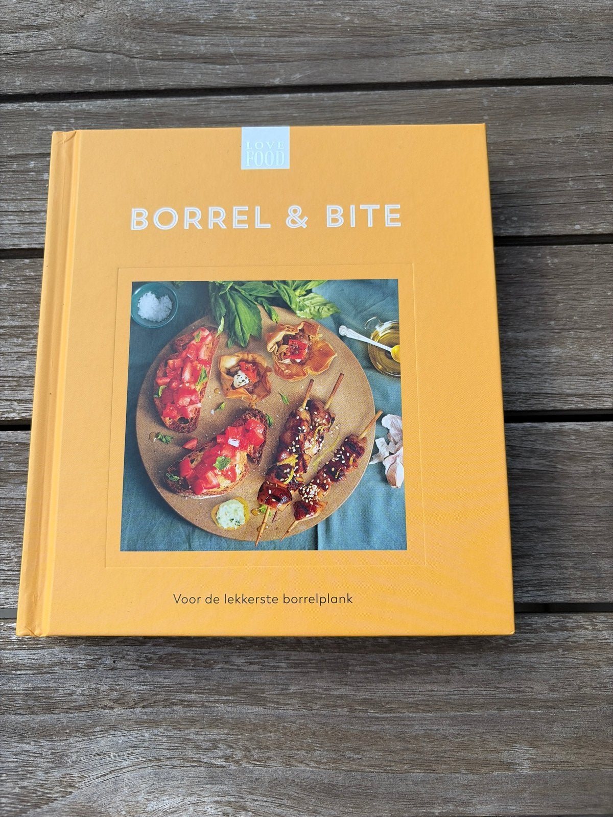 Borrel & Bite: Voor de lekkerste borrelplank, Ophalen of Verzenden, Zo goed als nieuw, Overige gebieden, Tapas, Hapjes en Dim Sum
