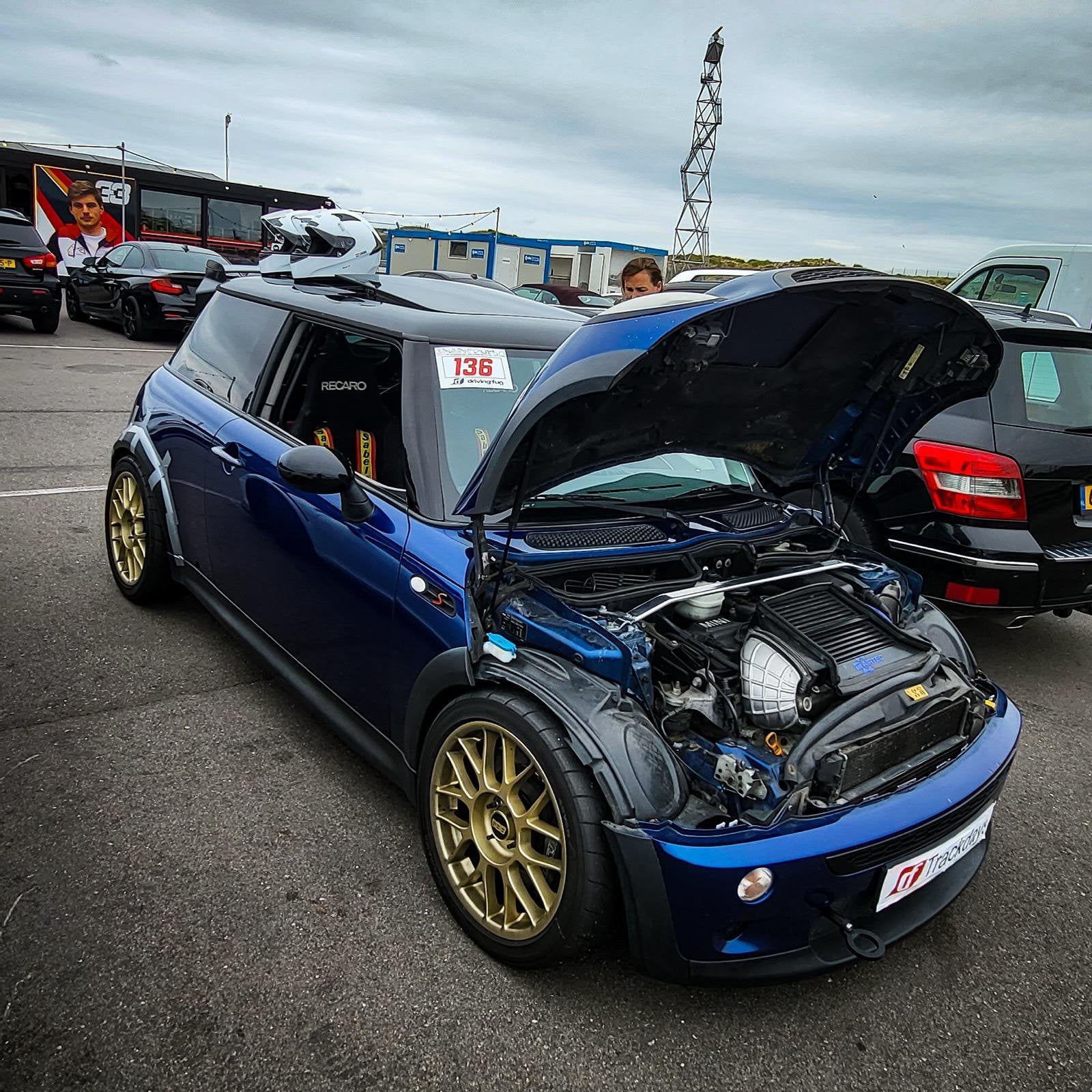 MINI Cooper S R53 | Trackday | Circuit | Raceauto | Recaro, Auto's, Voorwielaandrijving, Stof, Zwart, Handgeschakeld