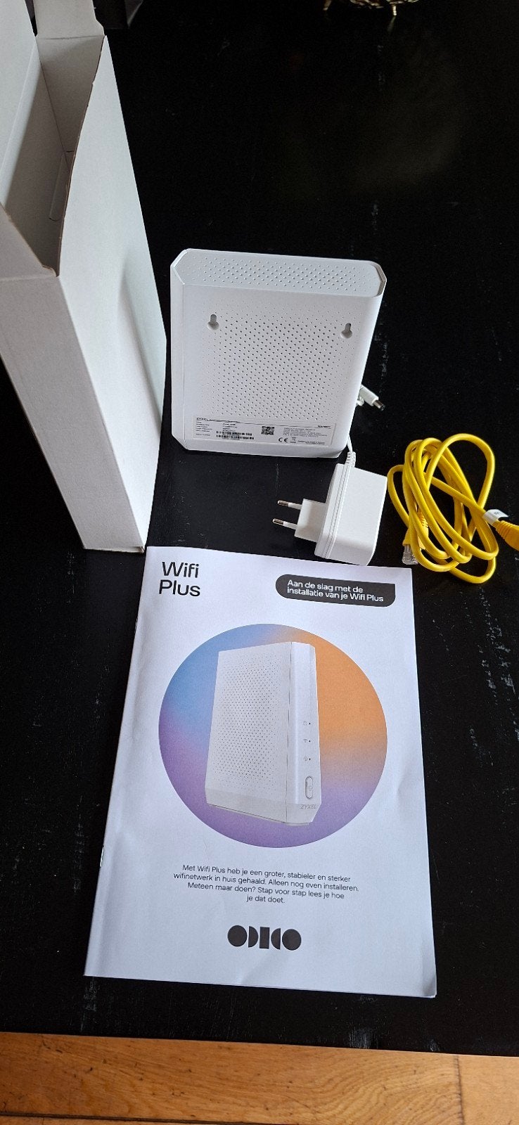 Odido Wifi Plus WAP6807 Router - Zo goed als nieuw, Ophalen of Verzenden, Zo goed als nieuw, Router, Odido
