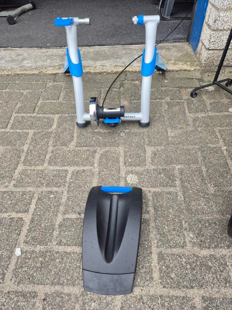 Tacx Satori Smart fietstrainer met voorwielsteun, Ophalen, Gebruikt, Overige typen