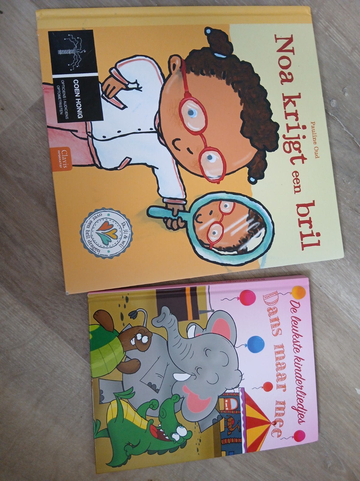 gezellige kinderboekjes - Noa krijgt een bril & Dans ma, Boeken, Ophalen, Nieuw, Pauline Oud, Fictie algemeen