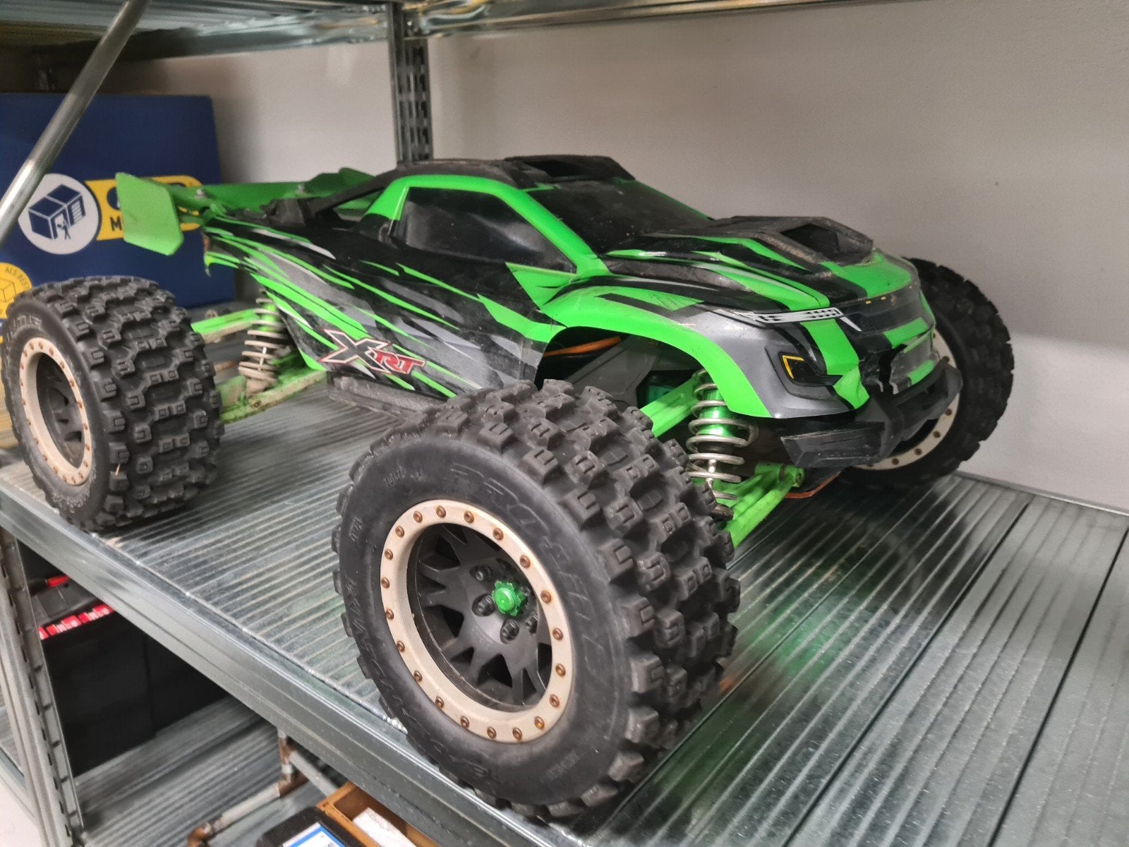 Traxxazs xrt RC Roller met servo, RVS veren, Vitavon GPM en, Ophalen, Auto offroad