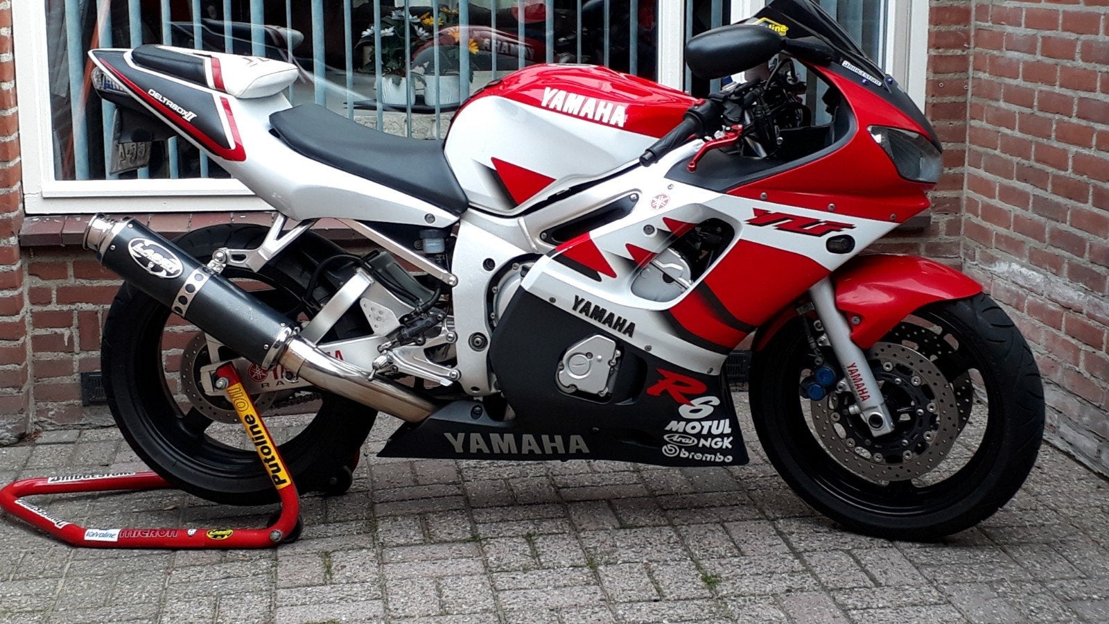 yamaha r6  1999  - rj03  met schade !!, Motoren, Ophalen, Gebruikt