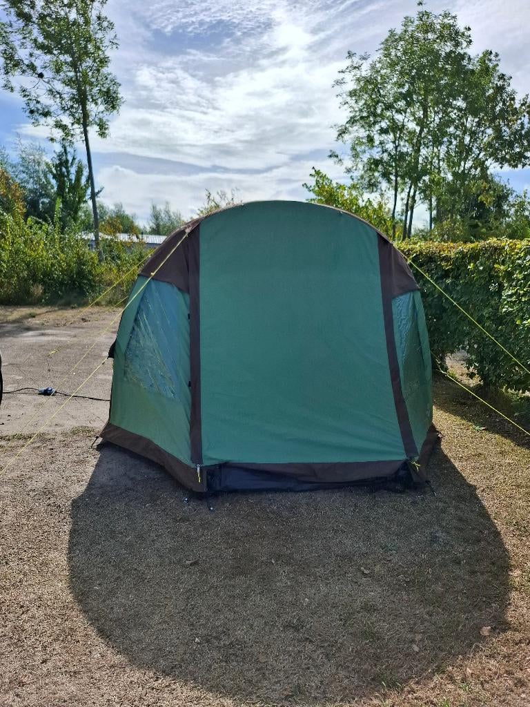 te koop leuke tent van Redwood, 3 jaar gebruikt, Caravans en Kamperen, Tenten, Ophalen, Gebruikt, Tot en met 3