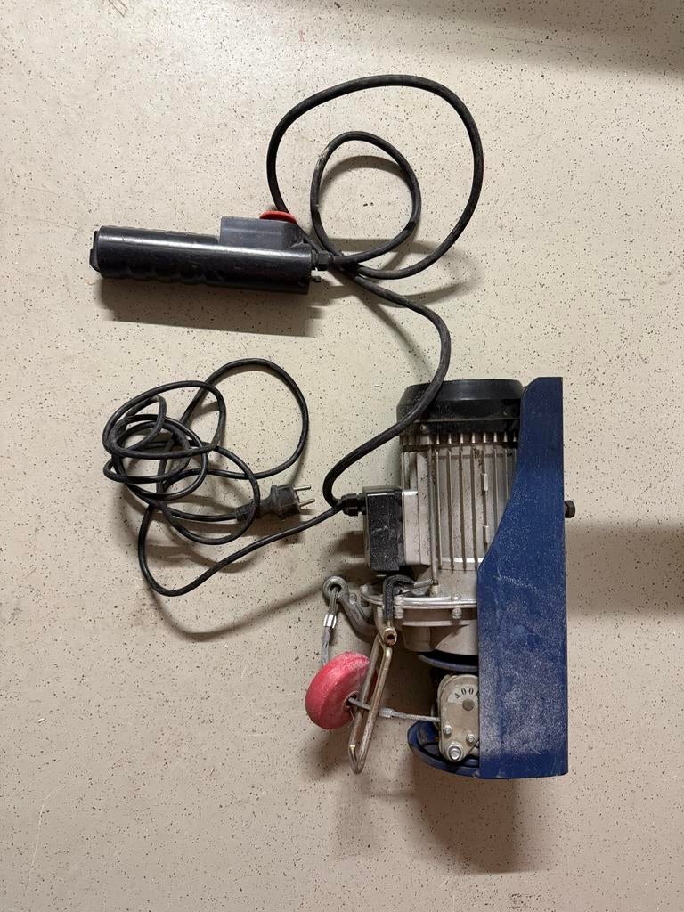 Elektrische Takel - 400kg, Doe-het-zelf en Verbouw, Lieren en Takels, Ophalen of Verzenden, Gebruikt, Elektrisch